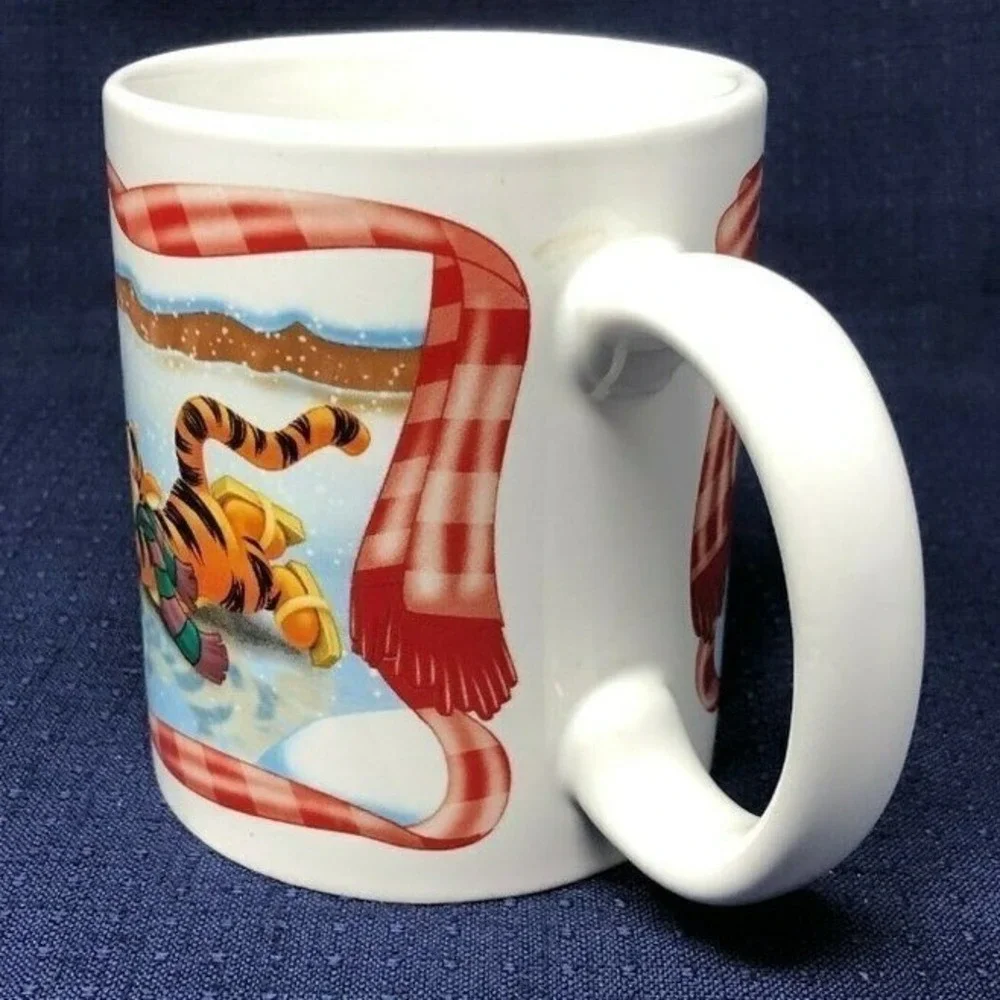 Disney Coffee Mug Tea Cup‎ Winnie the Pooh Tigger Eeyore Holiday Winter